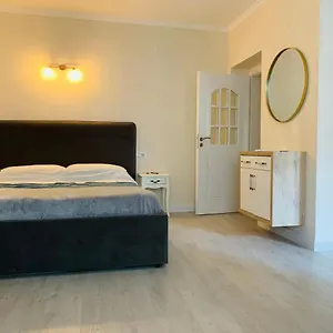 Apartament N&n, Përmet
